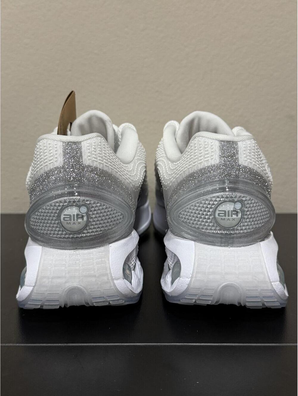 Size 10 - Nike Women’s Air Max DN “Silver Glitter” - Picture 5 of 6